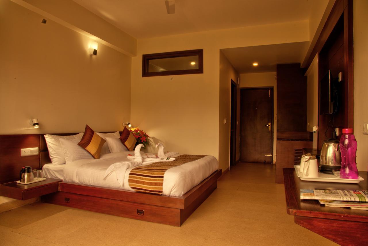 The Palm Resort-Luxuria Nainital Exterior foto