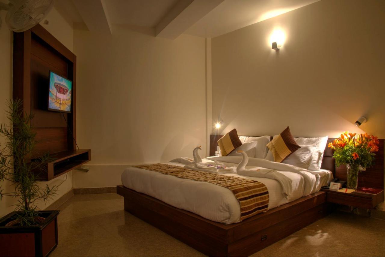 The Palm Resort-Luxuria Nainital Exterior foto